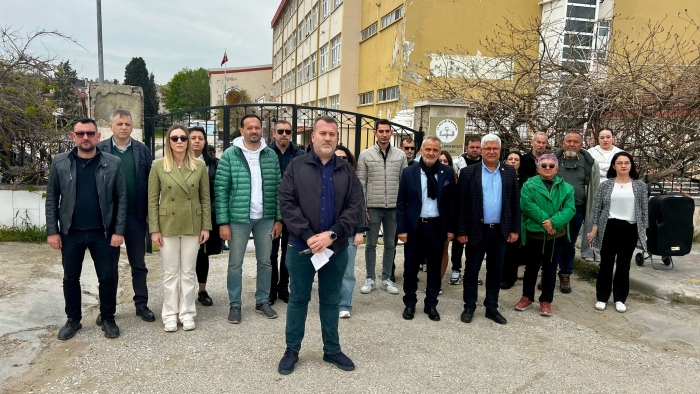 YILDIRIM BEYAZIT ANADOLU LİSESİ MEZUNLARINDAN ÖĞRETMEN ATAMALARINA TEPKİ